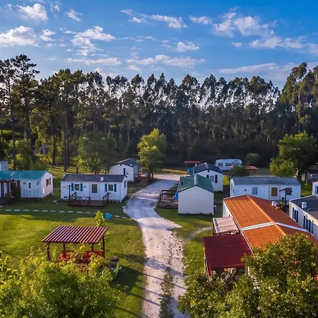 Charming In With Shared Pool Semesterbostad Pataias